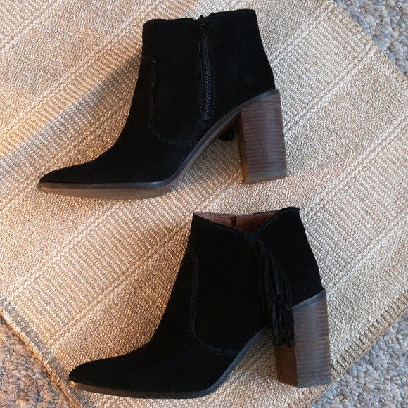 Lucky Brand black suede fringe ankle boots - size 8.5 - Picture 2 of 4